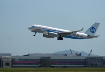 Госархив края принял участие в авиафотосессии в аэропорту Владивостока