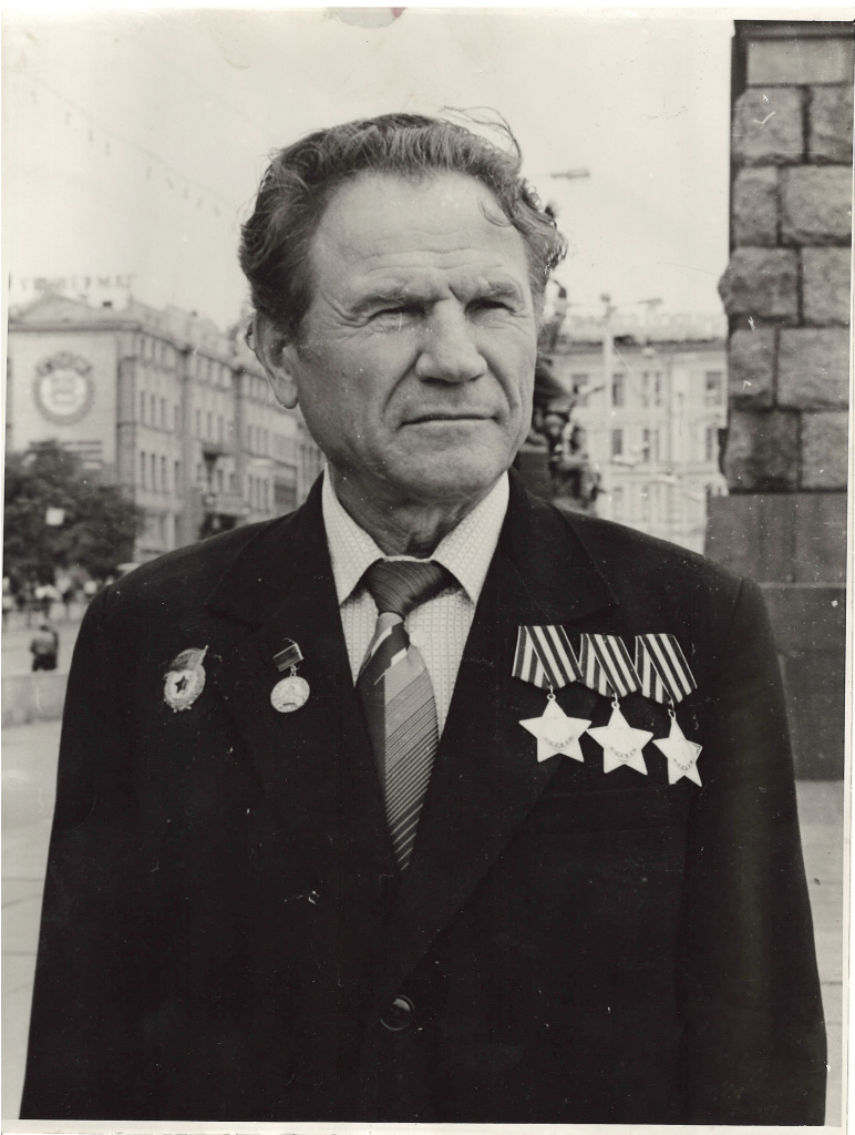 Бондаренко Д.Н. 1988 г. ГАПК, фонд Р-1558.Оп.1.Д.3.Л.7. Бондаренко Д.Н. 1988 г. ГАПК, фонд Р-1558.Оп.1.Д.3.Л.7.