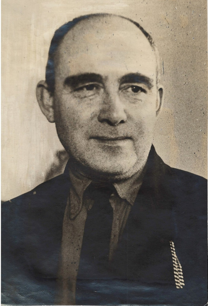 ГАПК. Ф. 1229, оп.1, д.36 – Павленко К.Н. главный врач с 1927 по 1953 гг. ГАПК. Ф. 1229, оп.1, д.36 – Павленко К.Н. главный врач с 1927 по 1953 гг.